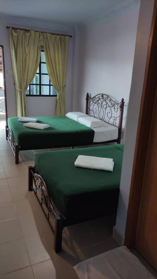 Kanza Beach Inn Marang Exterior photo
