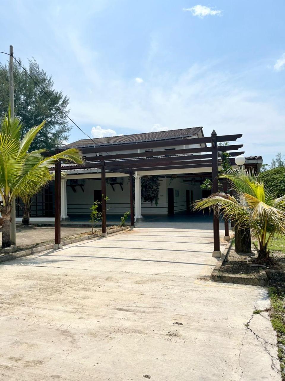 Kanza Beach Inn Marang Exterior photo
