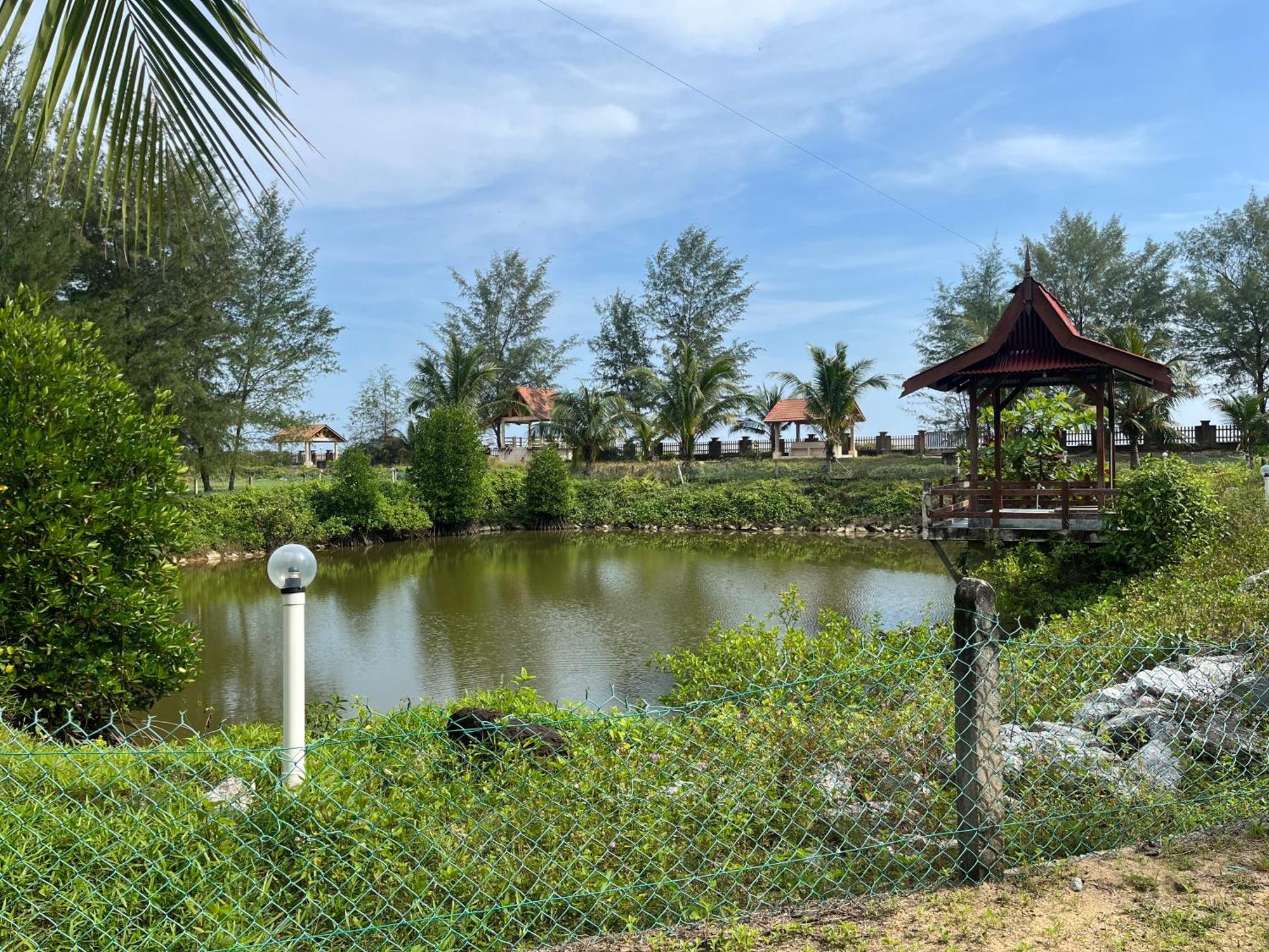 Kanza Beach Inn Marang Exterior photo
